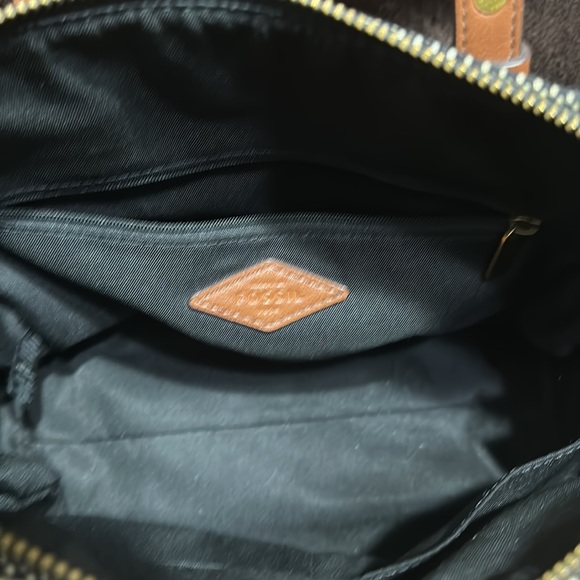 Fossil black stripe satchel/ crossbody. 10” L x 5” W x 8” H - Picture 6 of 10